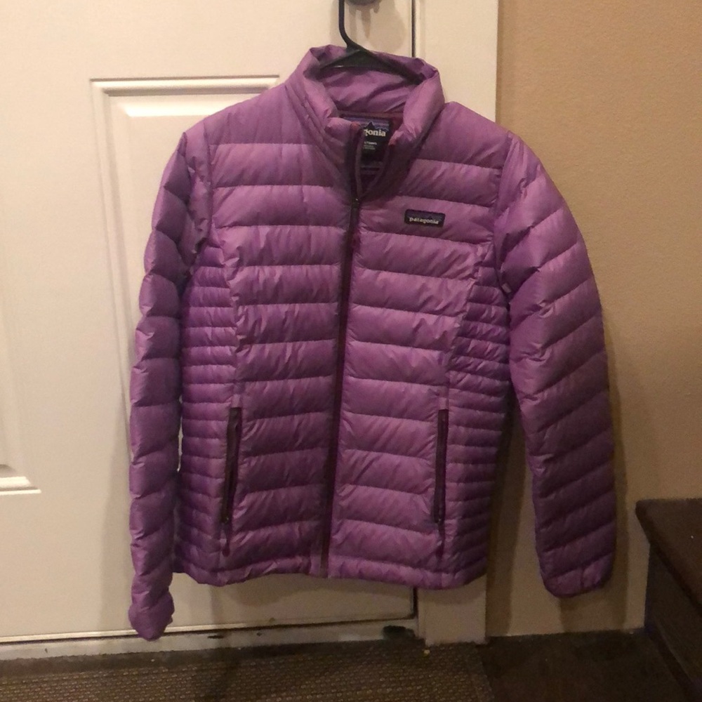 Patagonia woman’s down jacket SMALL